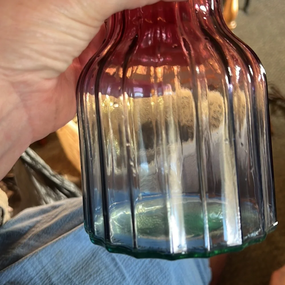 Vase - Picture 2 of 3